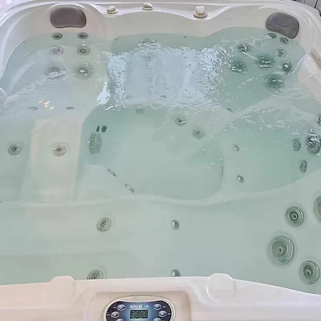 Chenaie Des Lagunes Piscine Sauna & Villa *