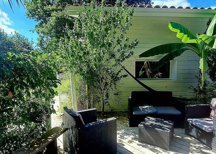 Chenaie Des Lagunes Piscine Sauna & Villa Saint-Magne